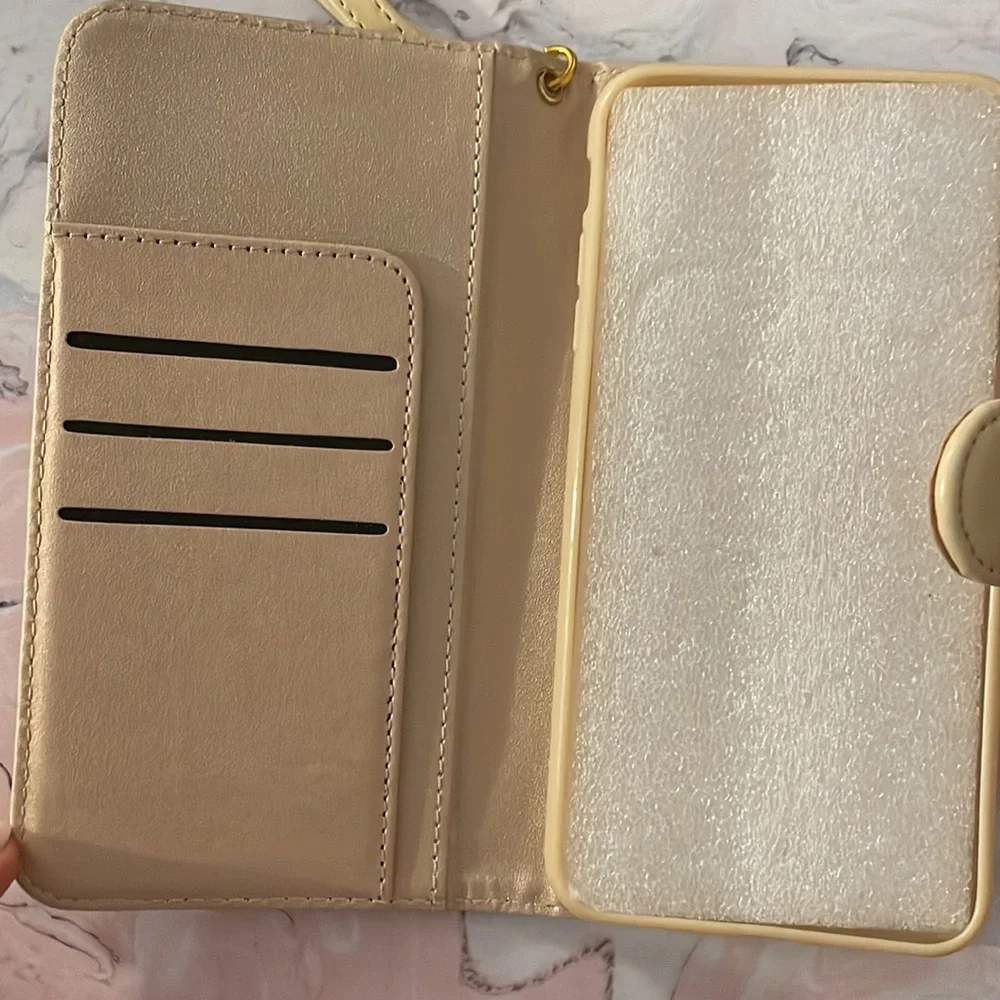 Floral beige iphone 8 plus wallet case